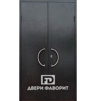 Дверь с двумя одинаковыми створками по ширине, окрашена цинкогрунтом
