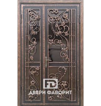 Двустворчатая антивандальная дверь с ковкой и стеклом