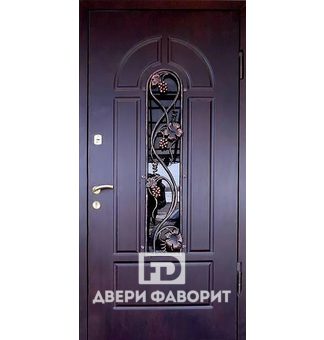Дверь в загородный дом (стекло и ковка 