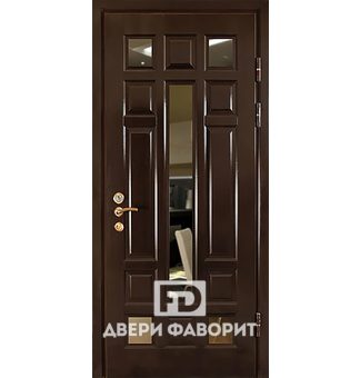 Дверь в загородный дом со стеклянными вставками