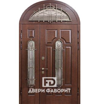 дверь двустворчатая арочная со стеклянными вставками и ковкой